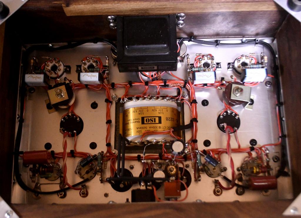 Special order made 6L6 PP tube amp with deluxe Walnut wooden case