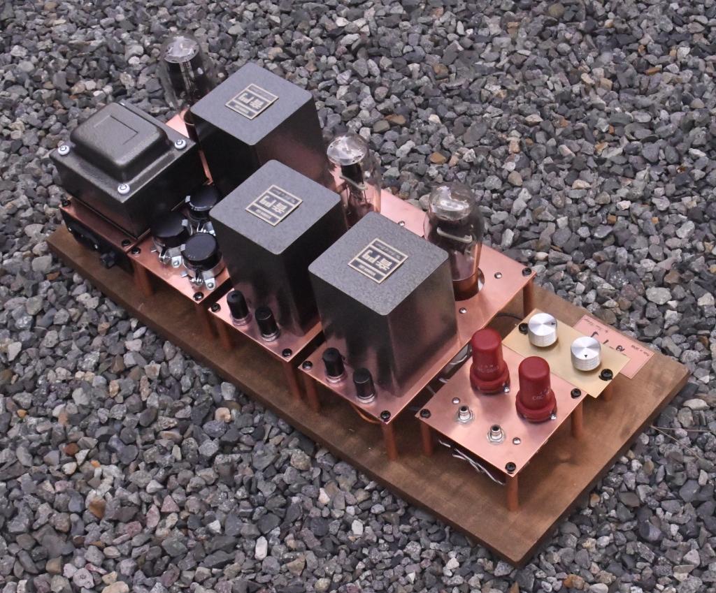10Y/VT-25/VT-62/801 stereo tube amplifier on wooden board