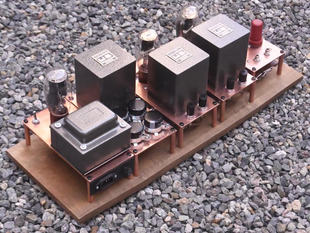 10Y/VT-25/VT-62/801 stereo tube amplifier on wooden board
