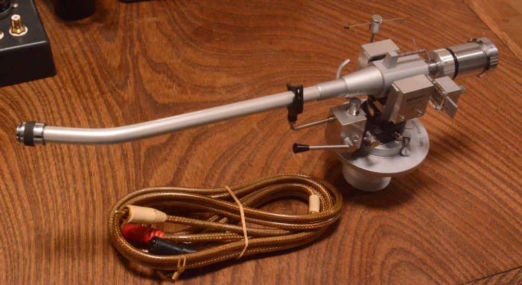 SAEC WE-506/30 12 inches long tonearm with lifter mechanism, cable* Perfect condition