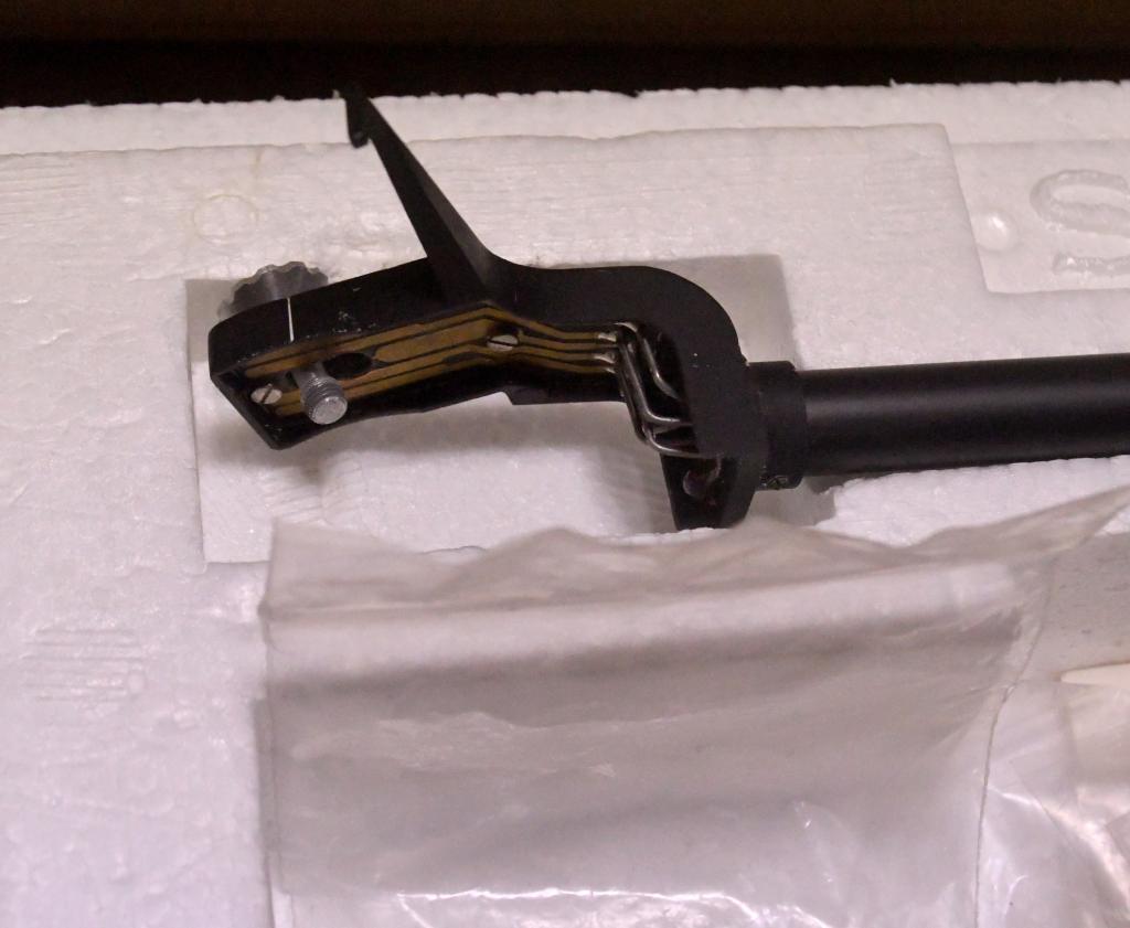 Extra rare * NOS SATIN AR-1M two ball, three points support stereo tonearm