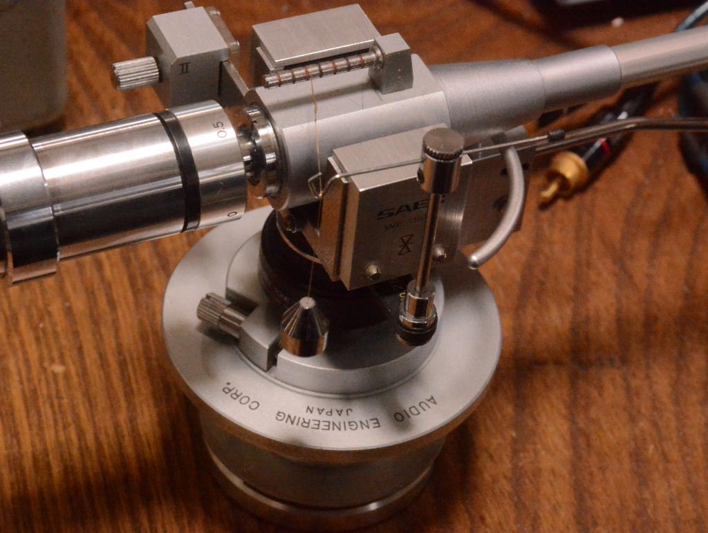 SAEC WE-506/30 12 inches long tonearm with lifter mechanism, cable* VG condition