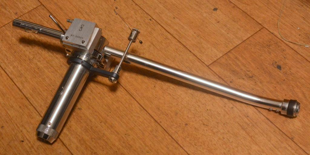 SAEC WE-308SX 9 inches tonearm body, using for upgrade from WE-308 * Perfect condition