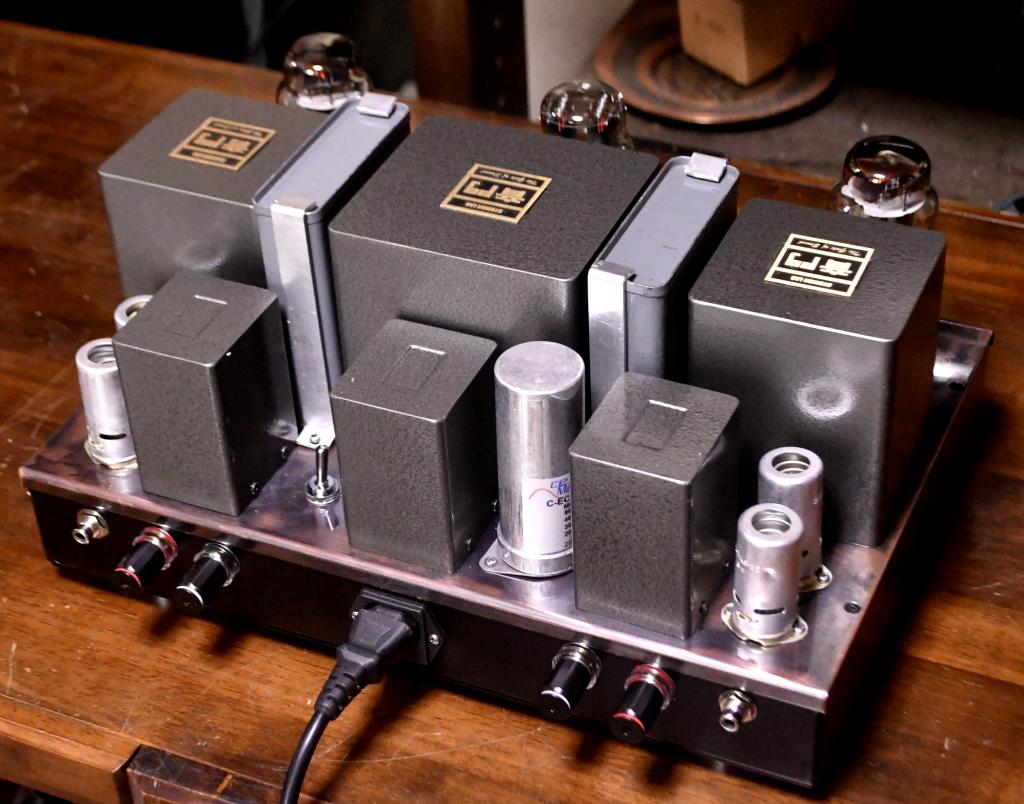 Special order made EL-156SE tube amplifier * output 12W