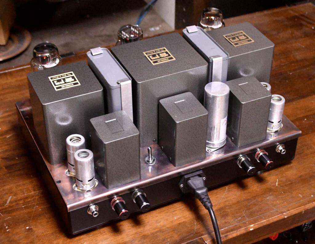 Special order made EL-156SE tube amplifier * output 12W