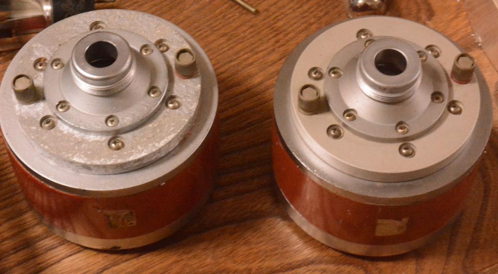 Pair YL Accoustic D-55000G for mid-low range * checked by ALE Acoustic 100-7000Hz * matching pair