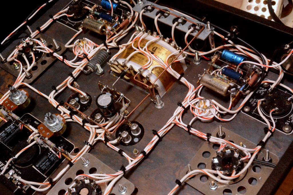 Special order made KT-88/EL-156SE tube amp with all Hirata TANGO OPT