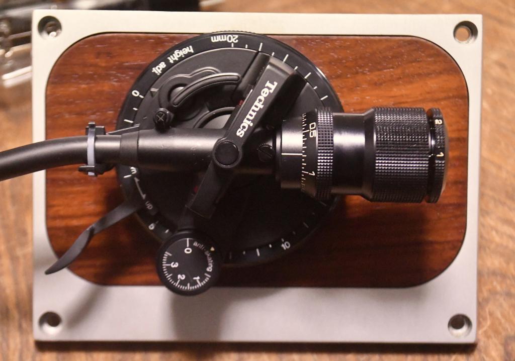 Technics EPA-100 MK2 tonearm boron titanium with SME cable