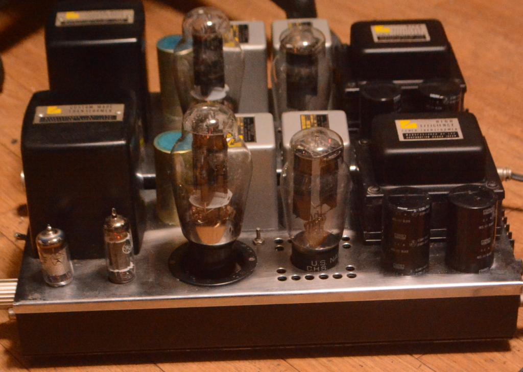 Gallery Stereo Q 300B monobock x 2 ALL Luxman transformer * Perfect sound