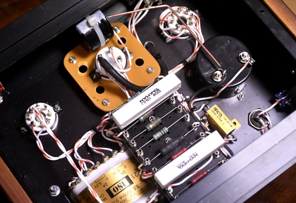 Field coil speaker power supply out for KLANGFILM speakers
