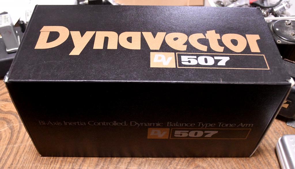 Dynavector DV-507 tonearm with original box, cable, template, headshell