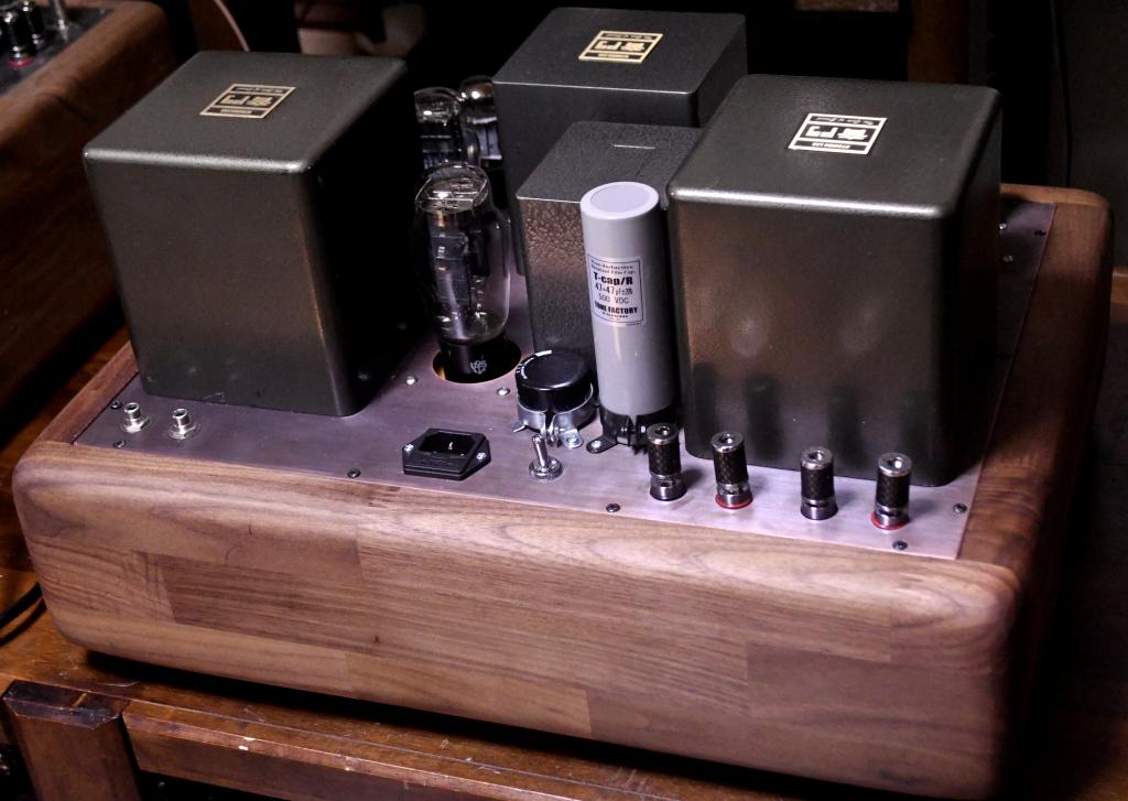 45 PSE tube amplifier with special order made X series transformer and walnut case