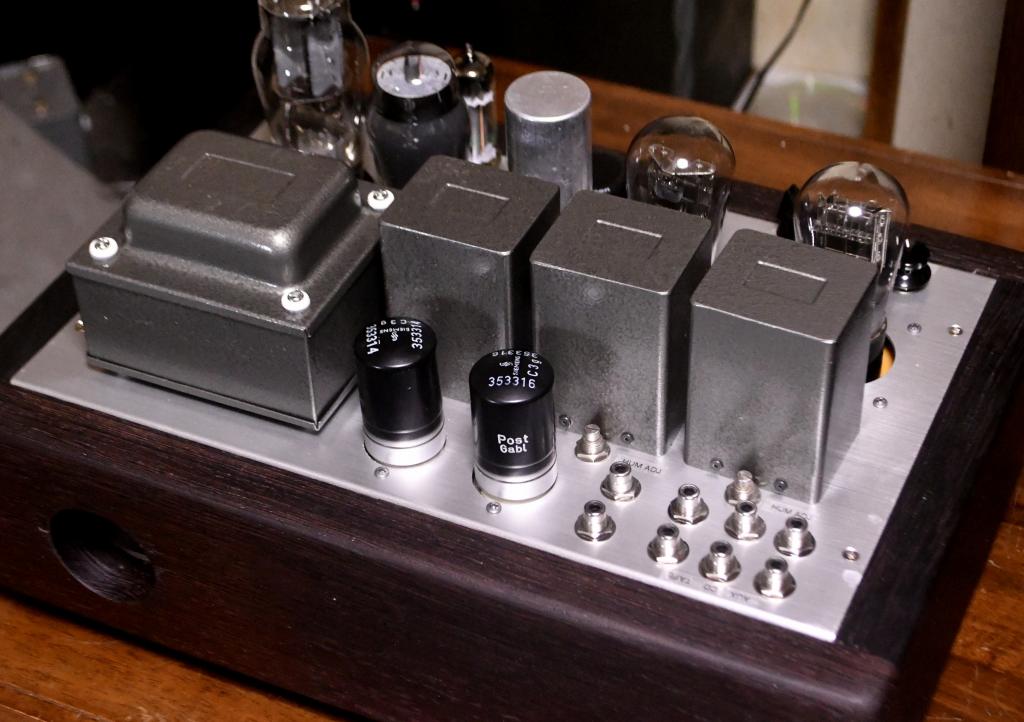 C3g-71A tube pre-amplifier, Wenger wood case, voltage regulator 7233-6V6