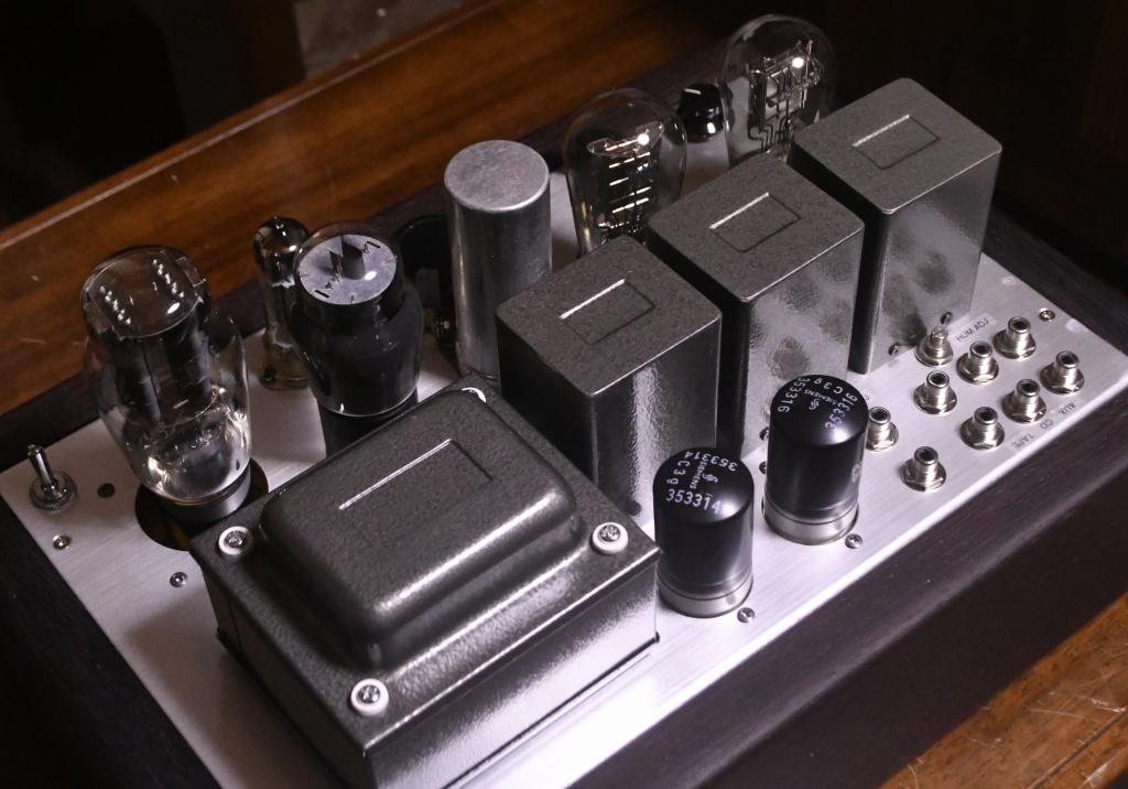 C3g-71A tube pre-amplifier, Wenger wood case, voltage regulator 7233-6V6
