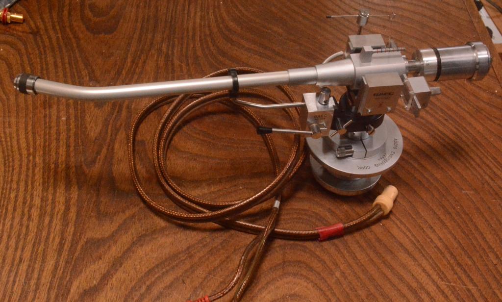 SAEC WE-506/30 12 inches long tonearm with lifter mechanism, cable* VG condition