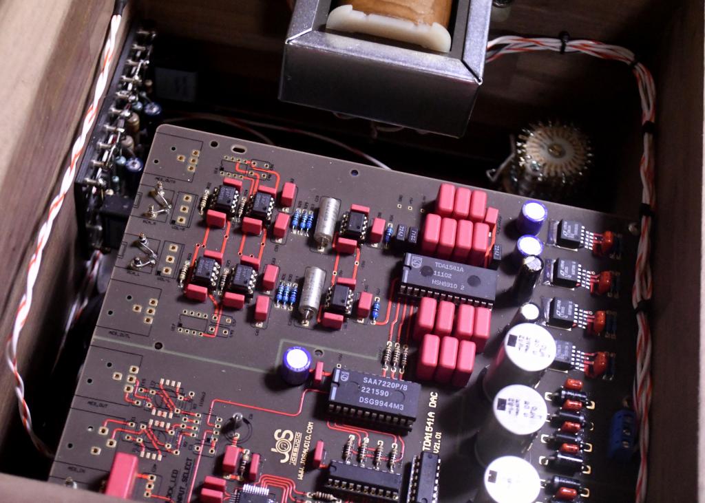 45 DAC tube amplifier using Philips TDA1541A