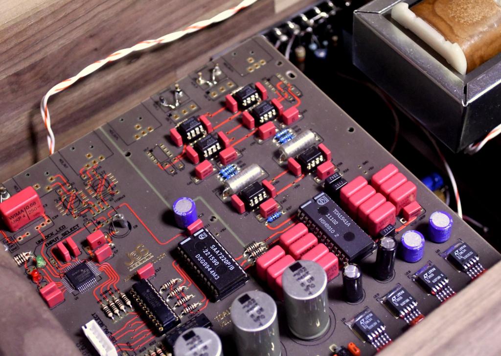 45 DAC tube amplifier using Philips TDA1541A