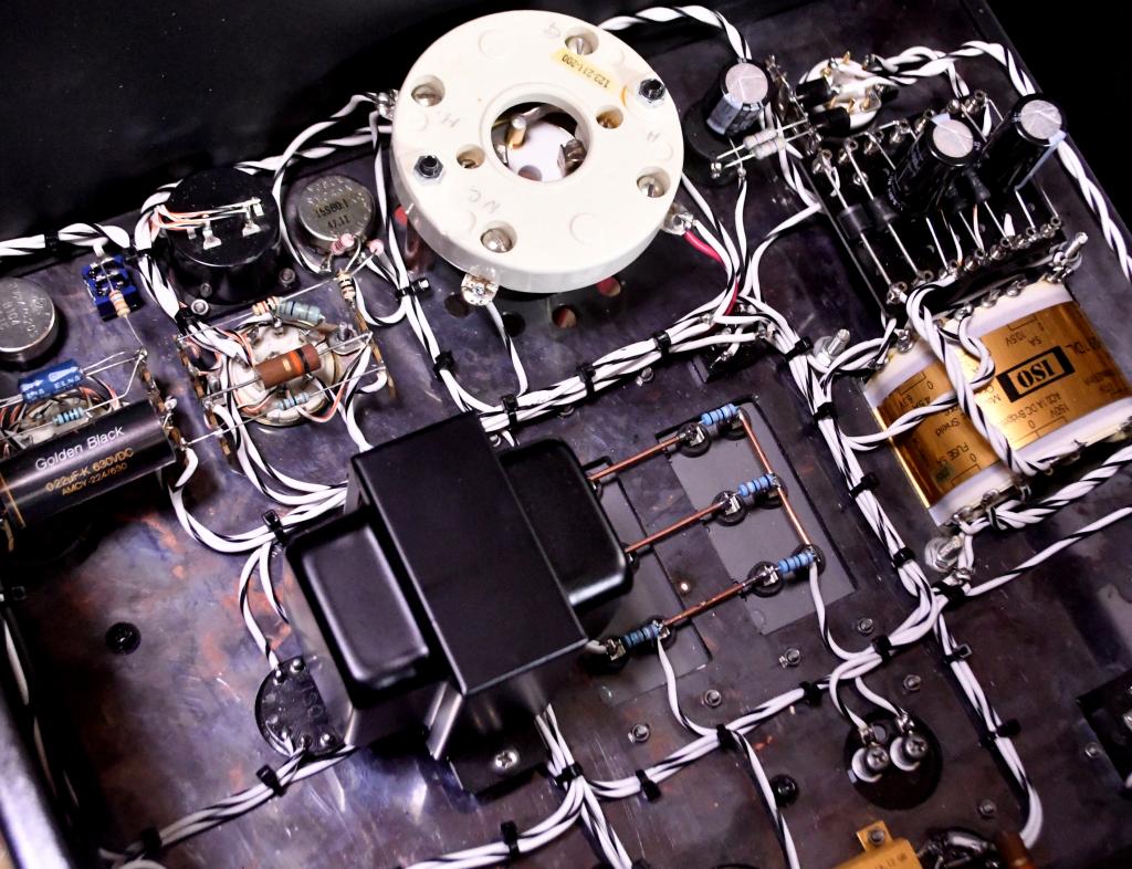 211 SE tube amplifier class A1 monoblocks 25W output