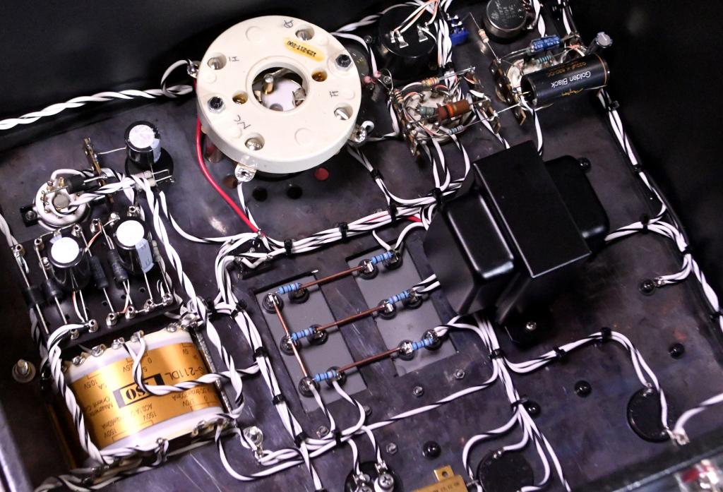 211 SE tube amplifier class A1 monoblocks 25W output