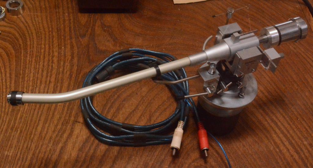 SAEC WE-506/30 12 inches long tonearm with AS-600E lifter mechanism, cable* VG condition
