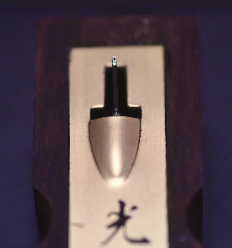 Early Koetsu Rosewood Signature cartridge * 20 hours of using * Perfect condition