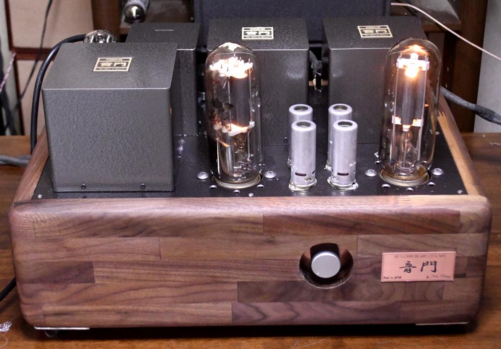  211 SE tube amplifier input volt 100V-240V, output 18W power
