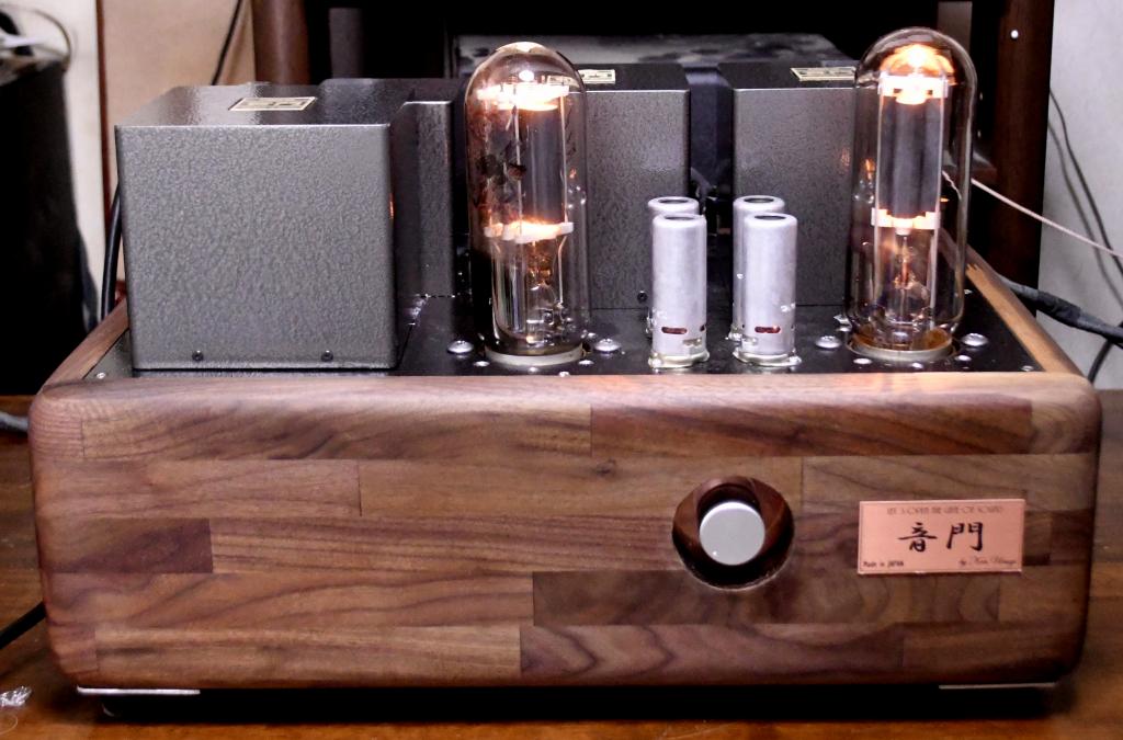  211 SE tube amplifier input volt 100V-240V, output 18W power