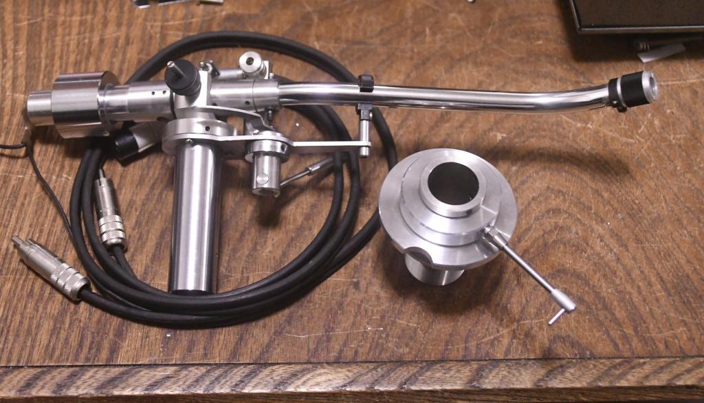 Micro seiki MA-505Mk2 dynamic balanced tonearm with cable