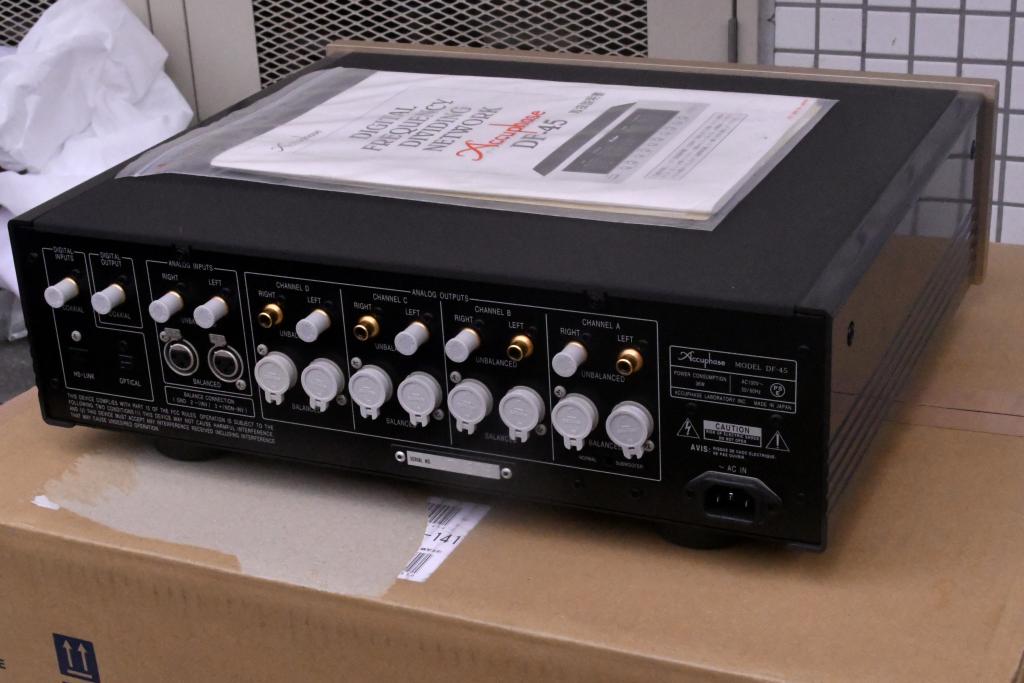 Accuphase DF-45 channel divider network for 2,3,4 ways with original manual