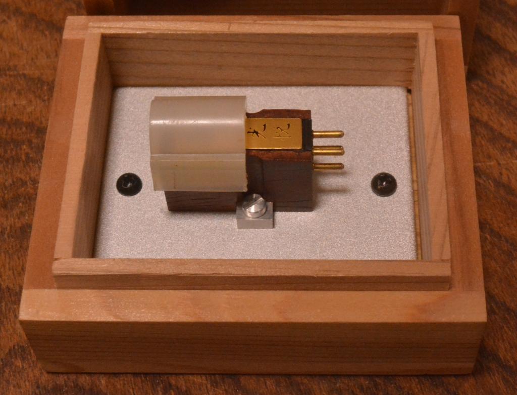 Early Koetsu Rosewood Signature cartridge for professional * Perfect condition