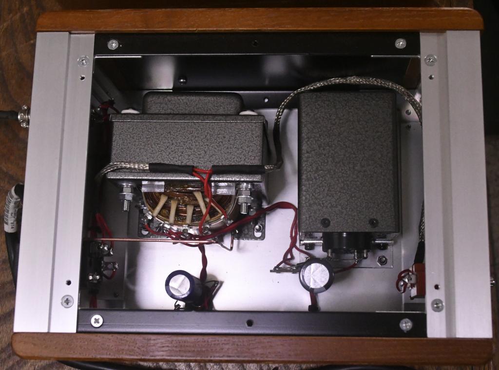 MM, MC phono preamp with seperated power supply
