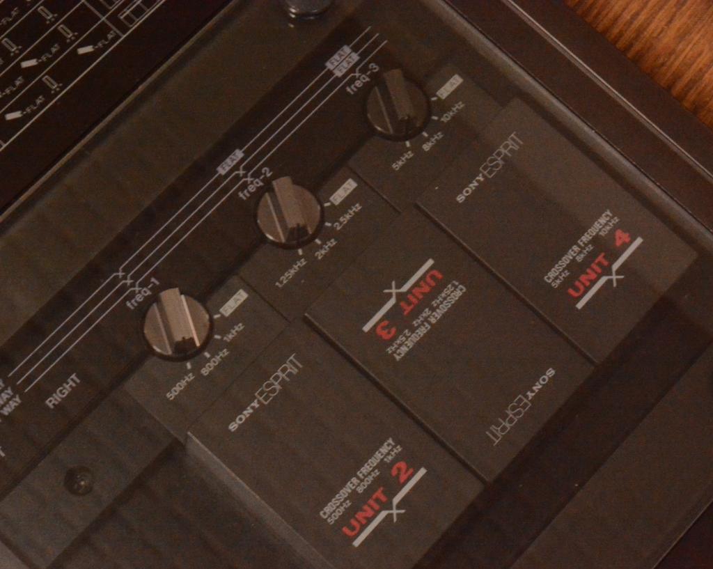 VG++ condition SONY TA-D900 channel divider network for 2,3,4 ways