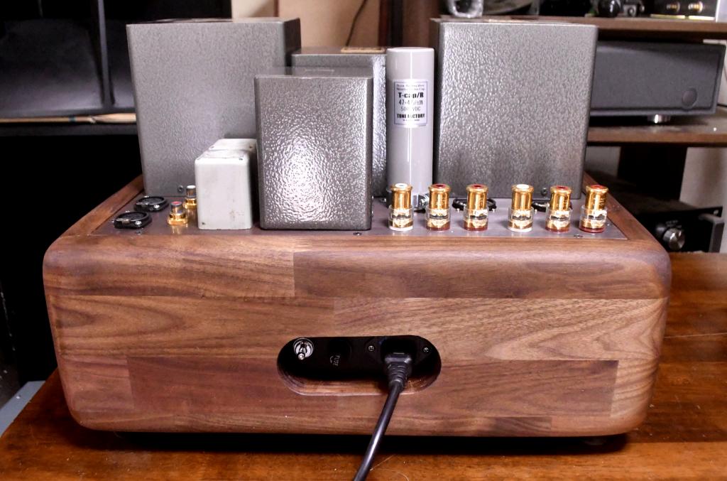 45 PSE tube amplifier with special order made X series transformer and walnut case