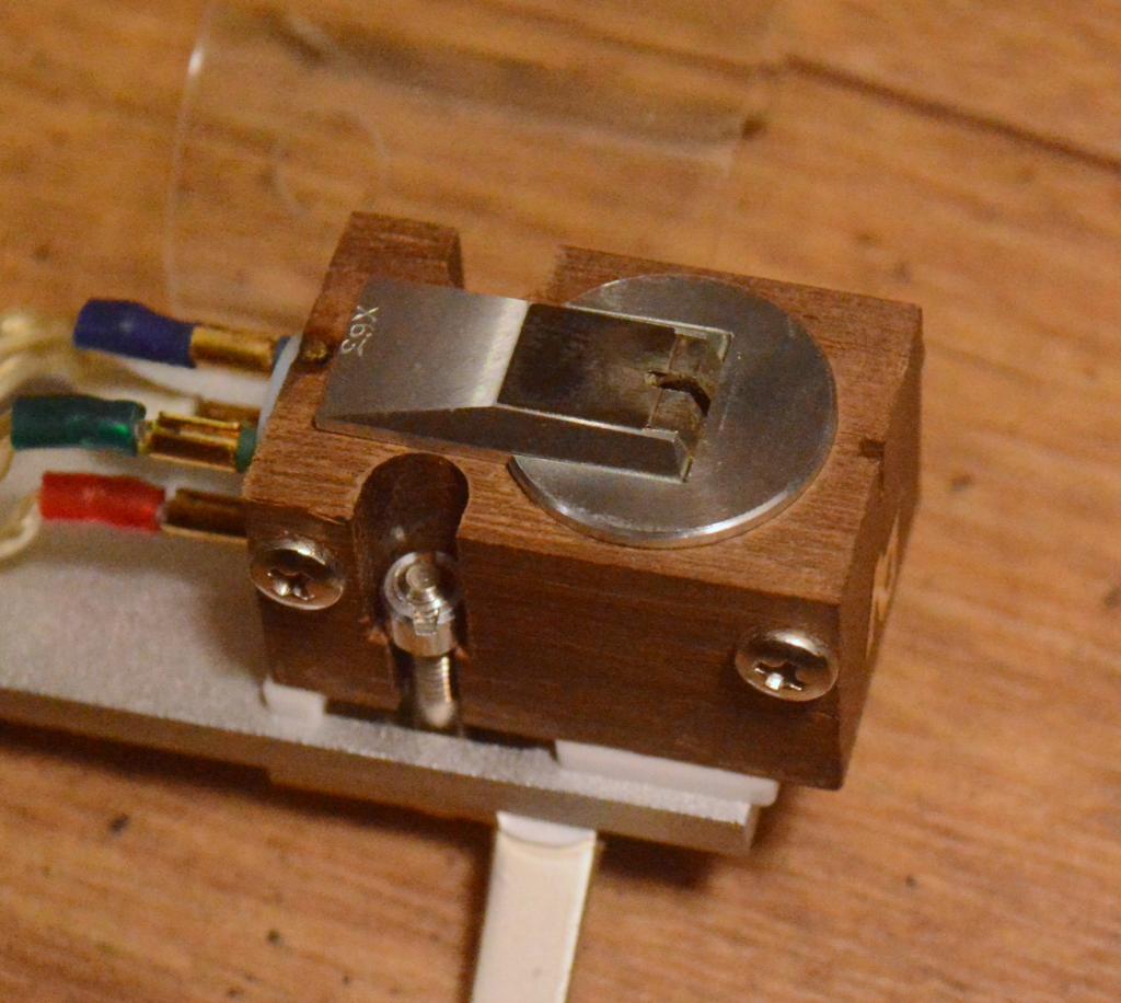 Dynavector Karat Nova 13D MC cartridge with headshell * serial number 63