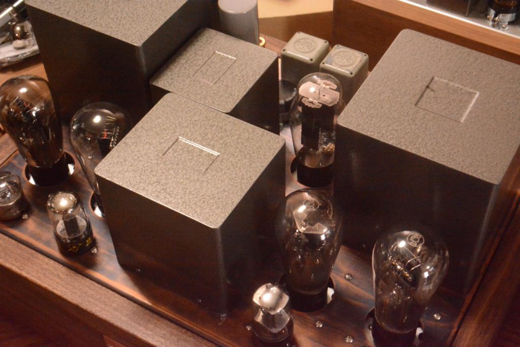45 PSE tube amplifier with special order made X series transformer and walnut case