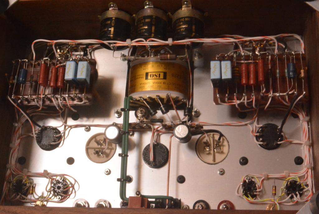 Special order made 6L6 PP tube amp with deluxe Walnut wooden case