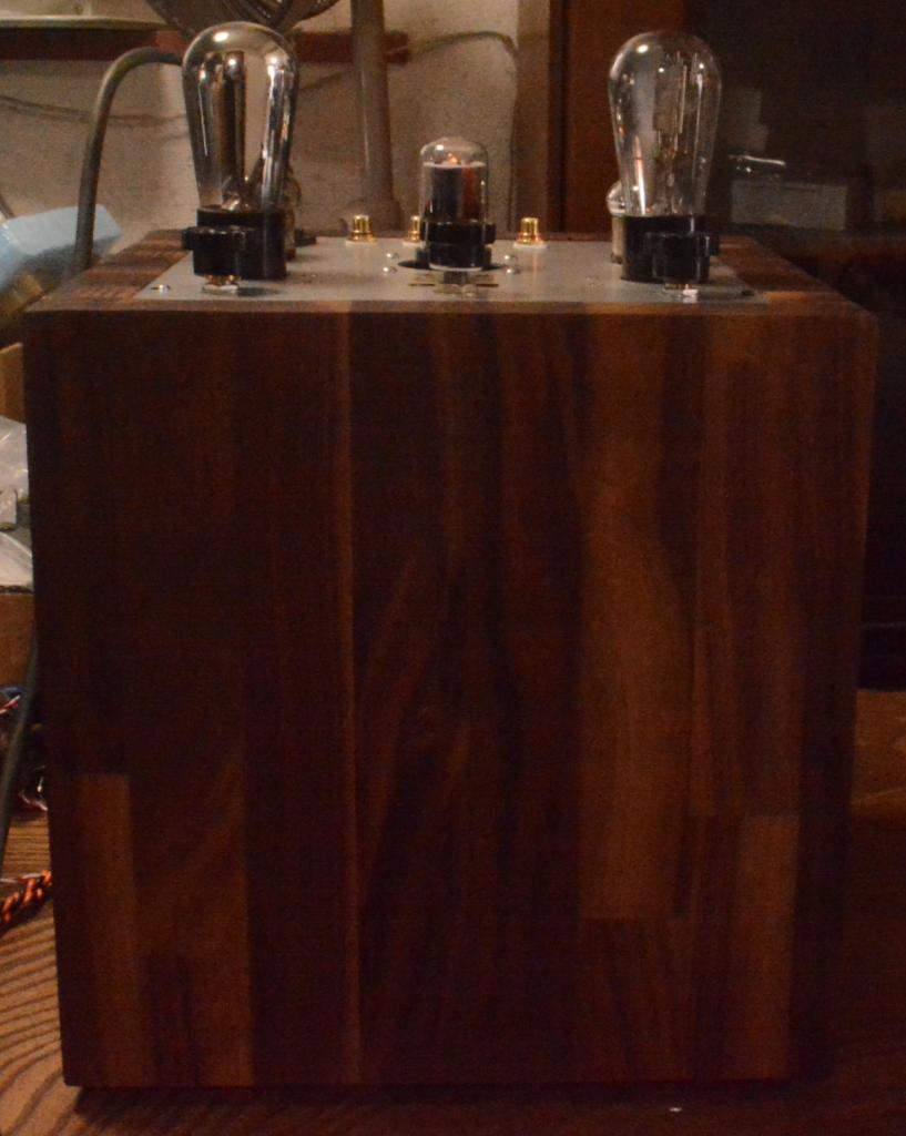 "The Tesseract" 71A tube preamp, using for Bluetooth connection 0.7W output