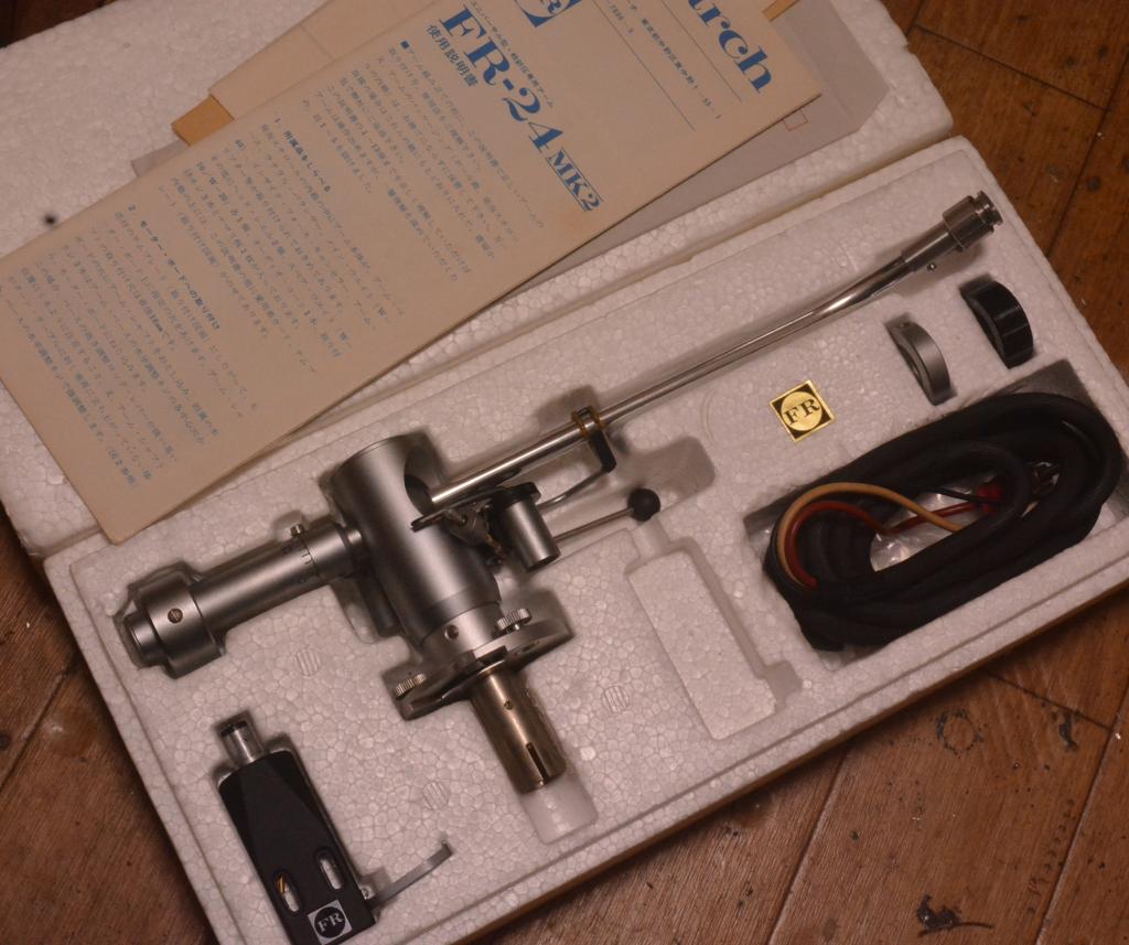 VG+++  Fidelity Research FR-24Mk2 tonearm with original box, template, headshell