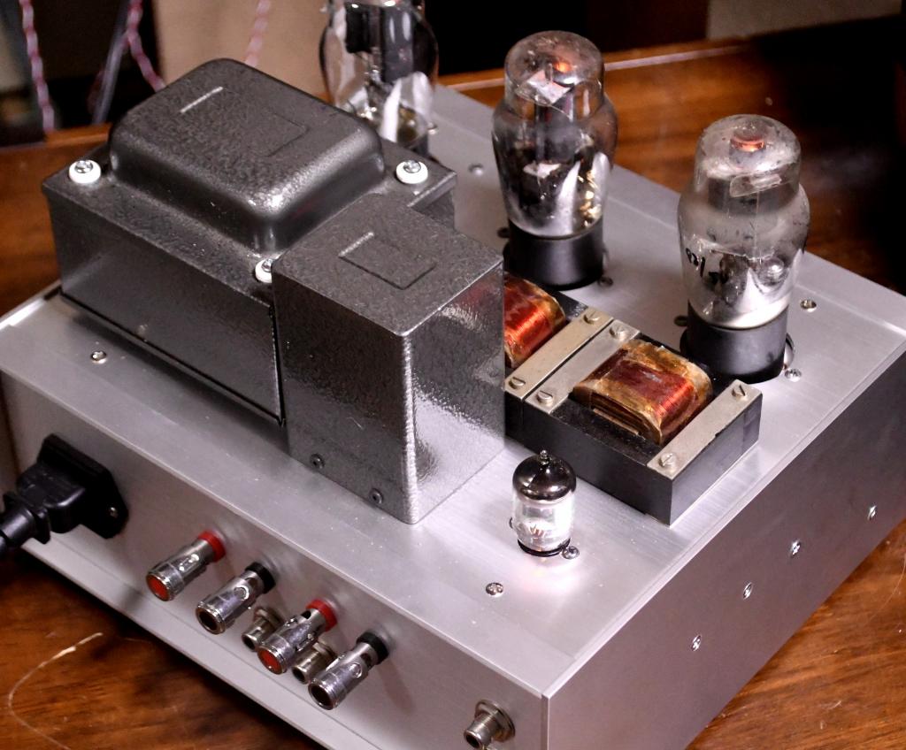 42 SE tube amplifier with SIEMENS OPT, Bluetooth receiver, Headphone amp embedded 230V