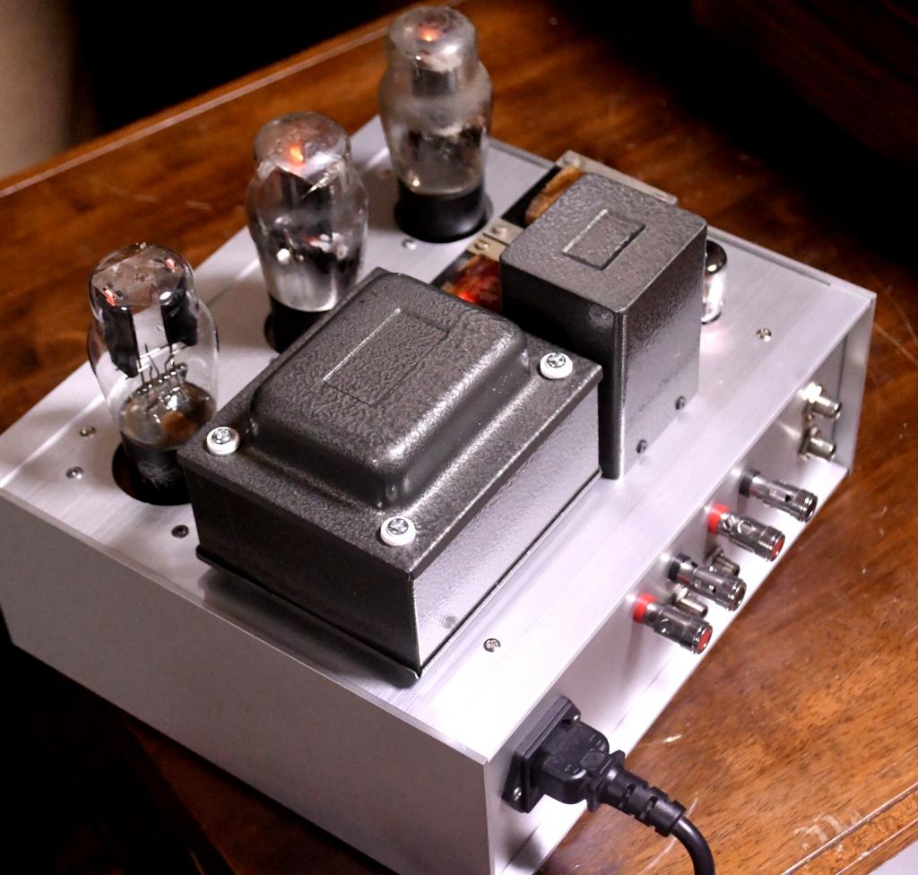 42 SE tube amplifier with SIEMENS OPT, Bluetooth receiver, Headphone amp embedded 230V