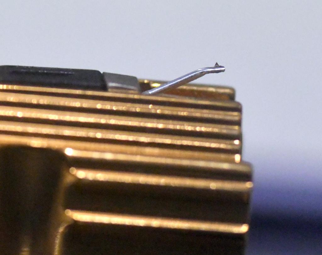 Ortofon MC-ER (ERIK ROHMANN) SIGNATURE MC Cartridge with original headshell