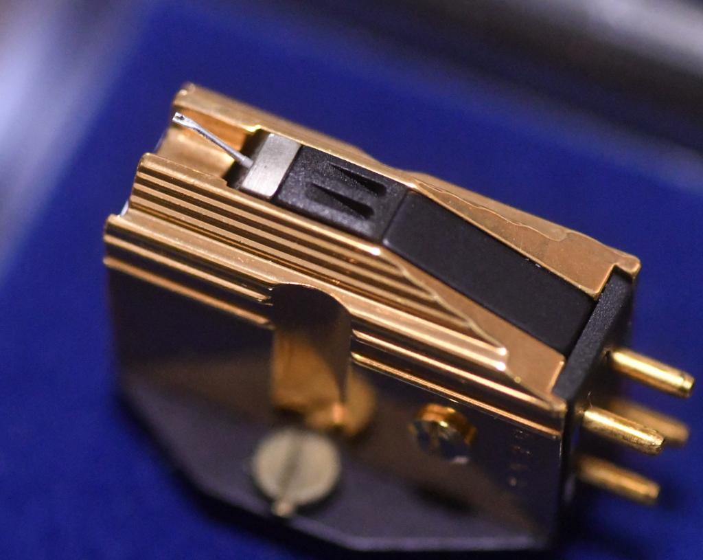 Ortofon MC-ER (ERIK ROHMANN) SIGNATURE MC Cartridge with original headshell