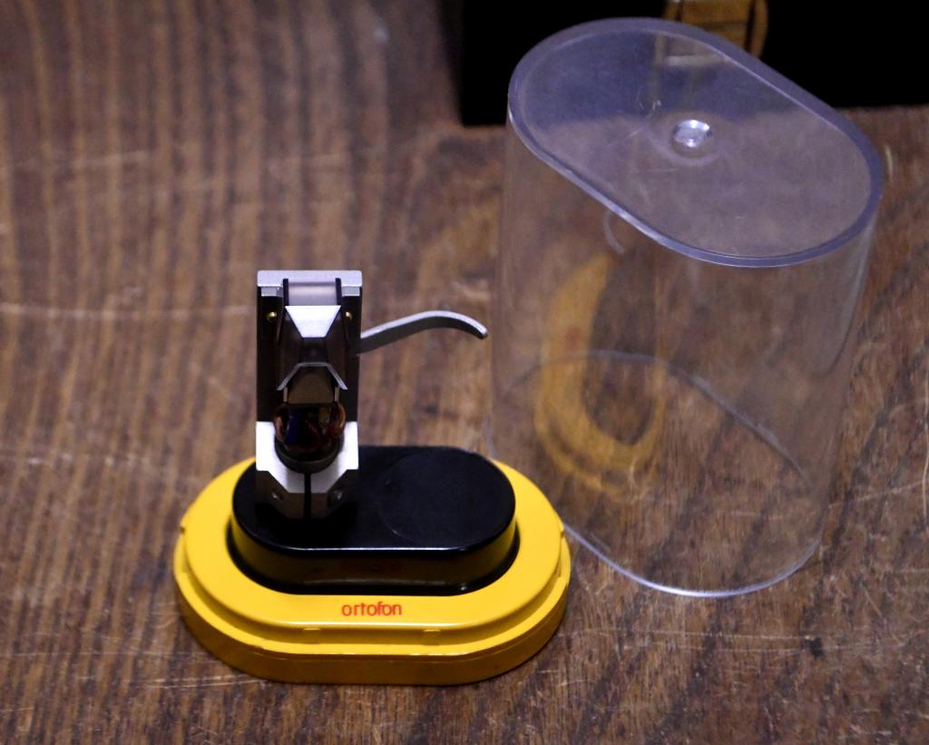 Ortofon MC-7500 pure titanium body MC Cartridge with original headshell LH-7500