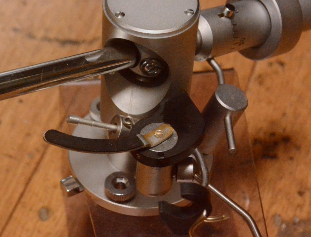 Fidelity Research FR-24S tonearm with cable