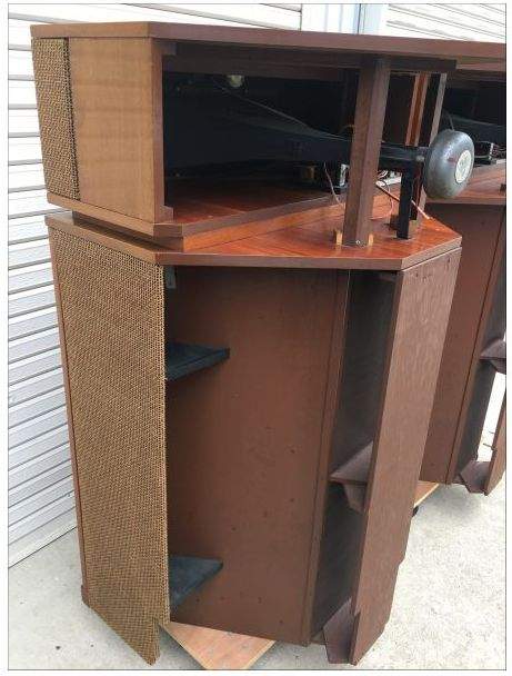 Pair Klipsch Klipschorn speaker
