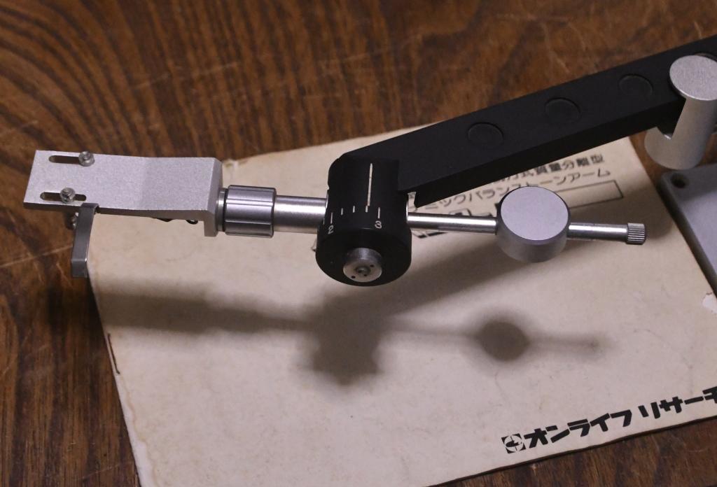 Dynavector DV-505 tonearm manufactured in 70s year