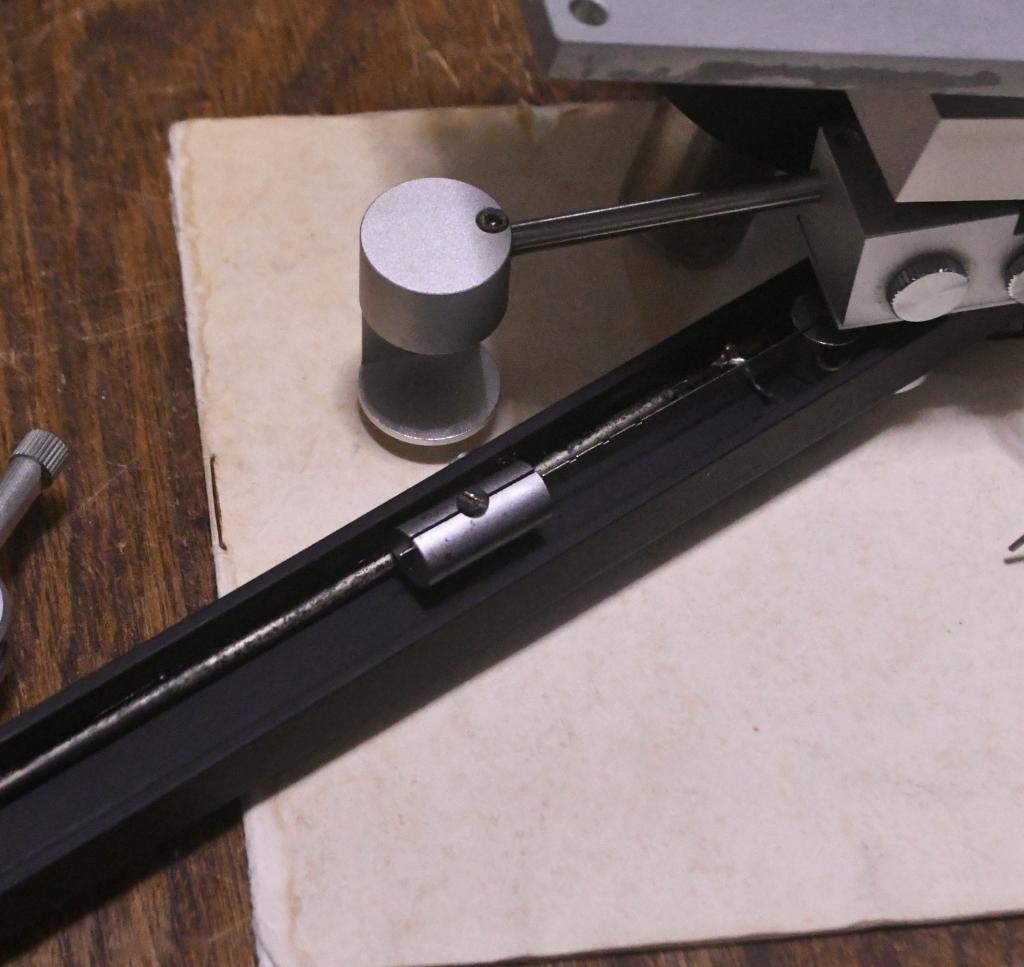 Dynavector DV-505 tonearm manufactured in 70s year