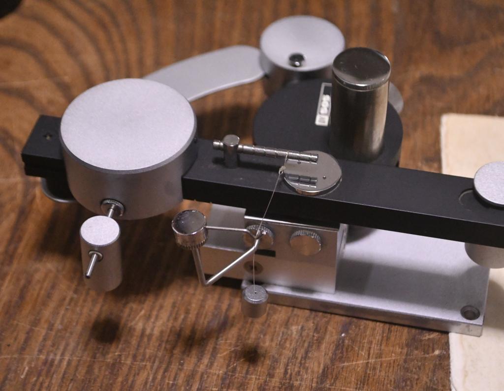 Dynavector DV-505 tonearm manufactured in 70s year