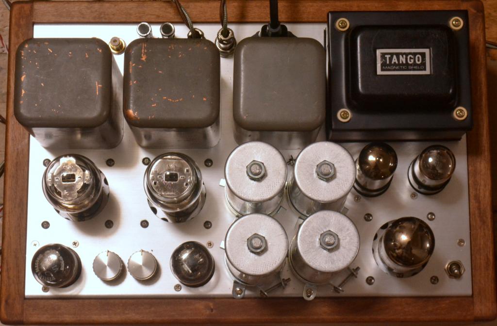 45 SE tube amplifier amp for mania with Walnut wooden case 717A and RCA field coil speaker