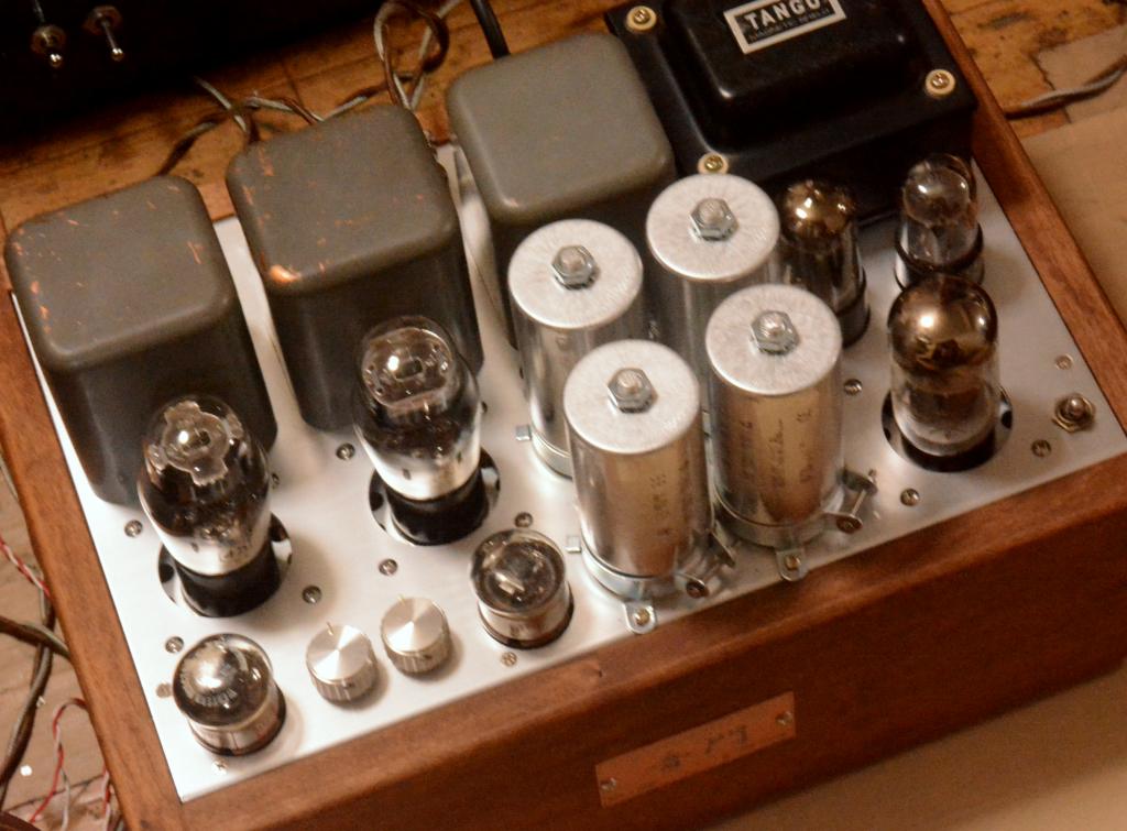 45 SE tube amplifier amp for mania with Walnut wooden case 717A and RCA field coil speaker